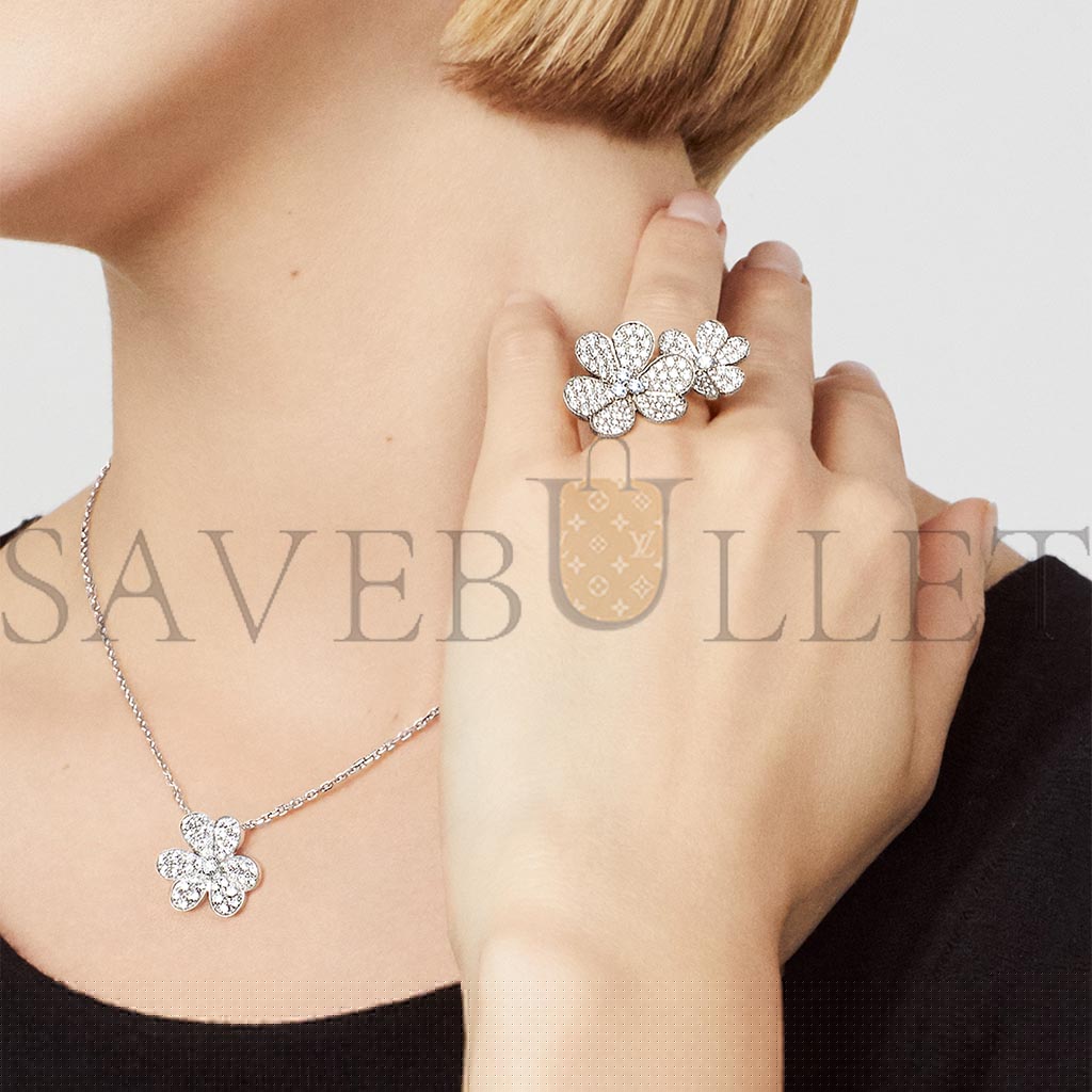 v*n cl*f arpels frivole pendant, small model - white gold, Di*m*nd vcard31800